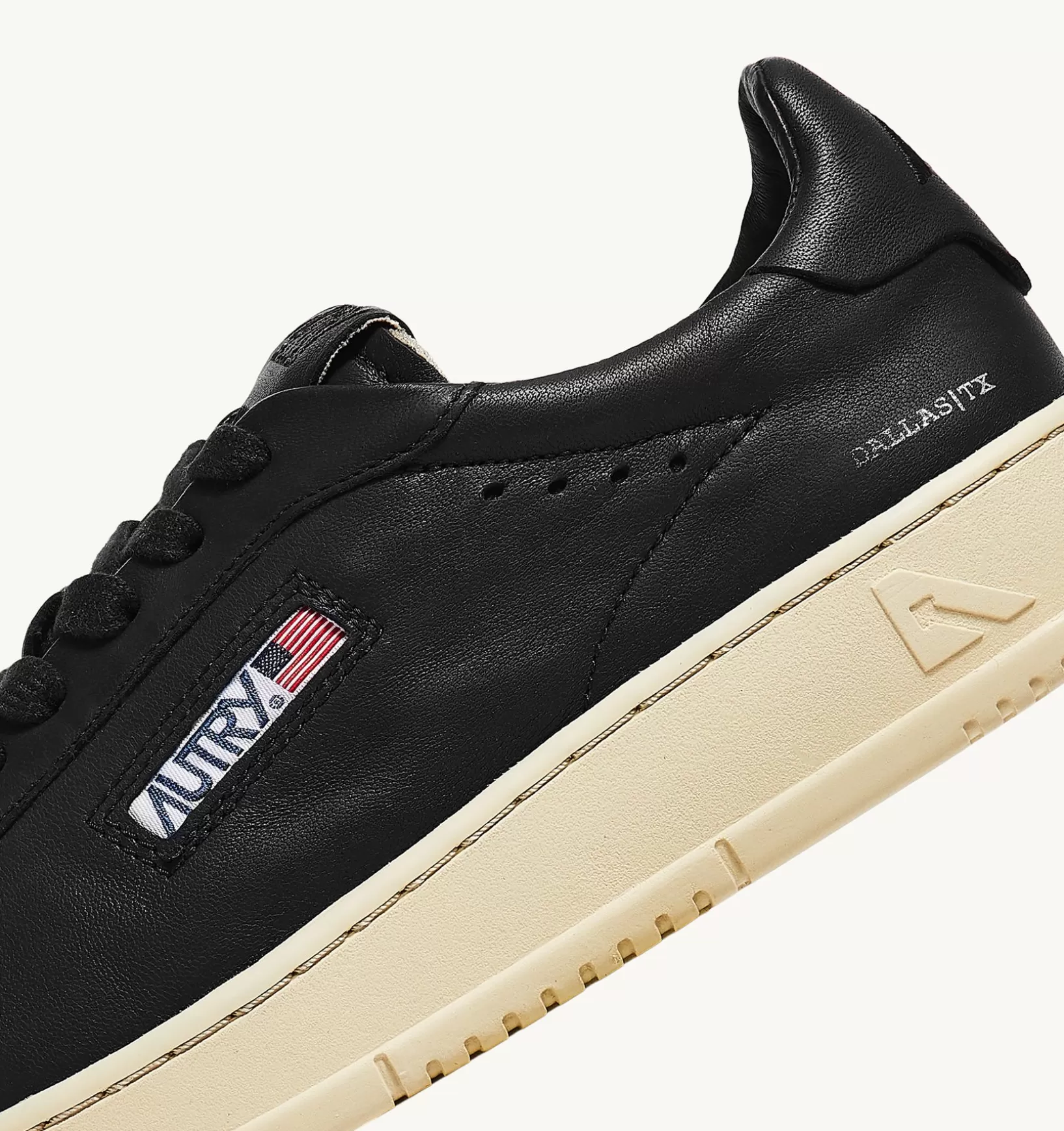 AUTRY Sneakers Dallas Low In Morbida Pelle Nera Di Capra^Uomo Dallas