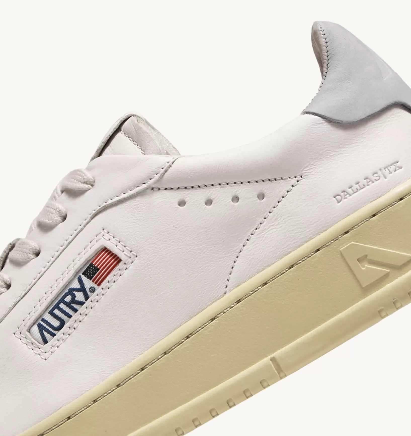 AUTRY Sneakers Dallas Low In Pelle Di Capra E Nabuk Colore Bianco^Uomo Dallas