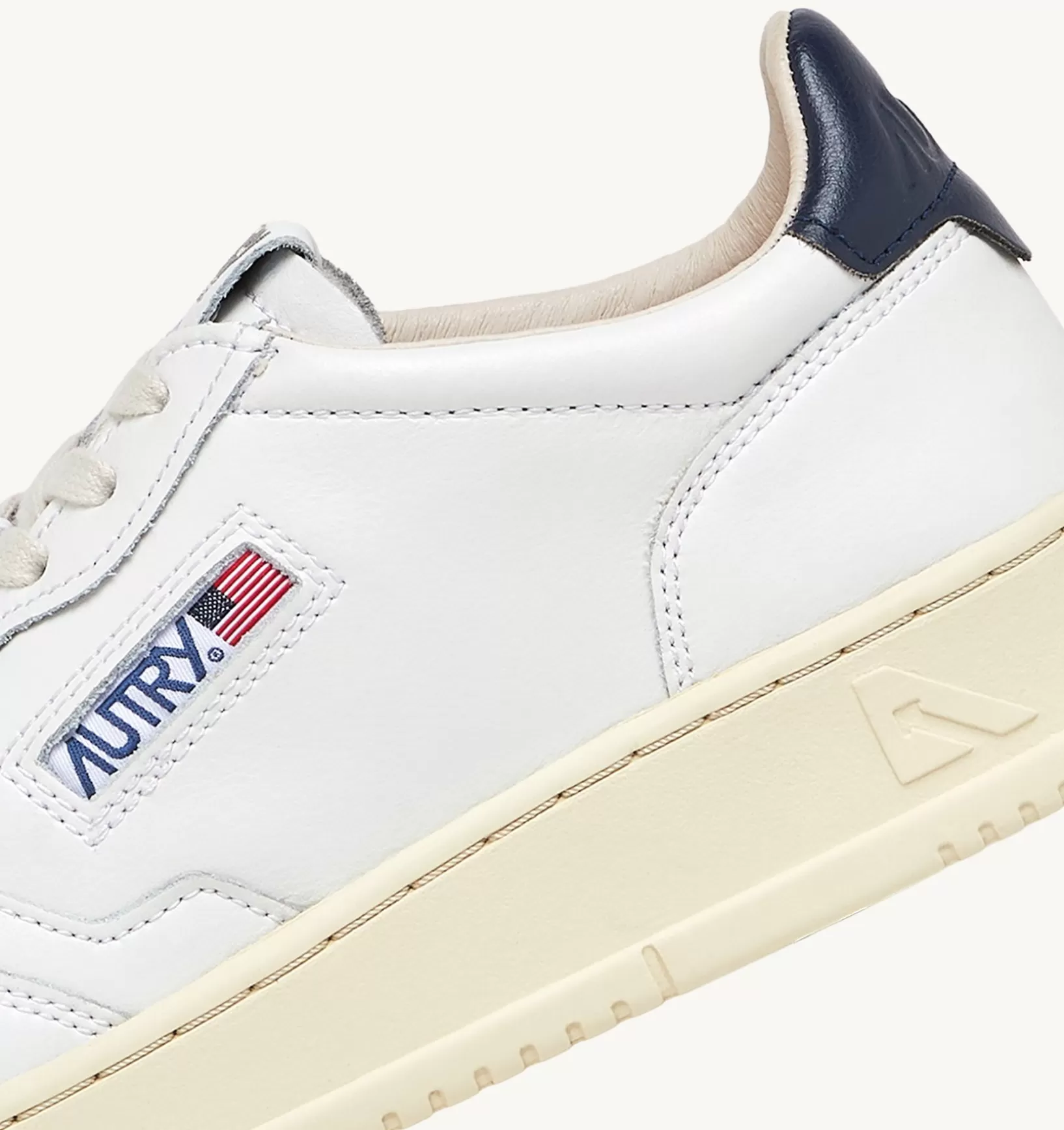 AUTRY Sneakers Medalist Low In Pelle Bianca E Blu^Uomo Medalist