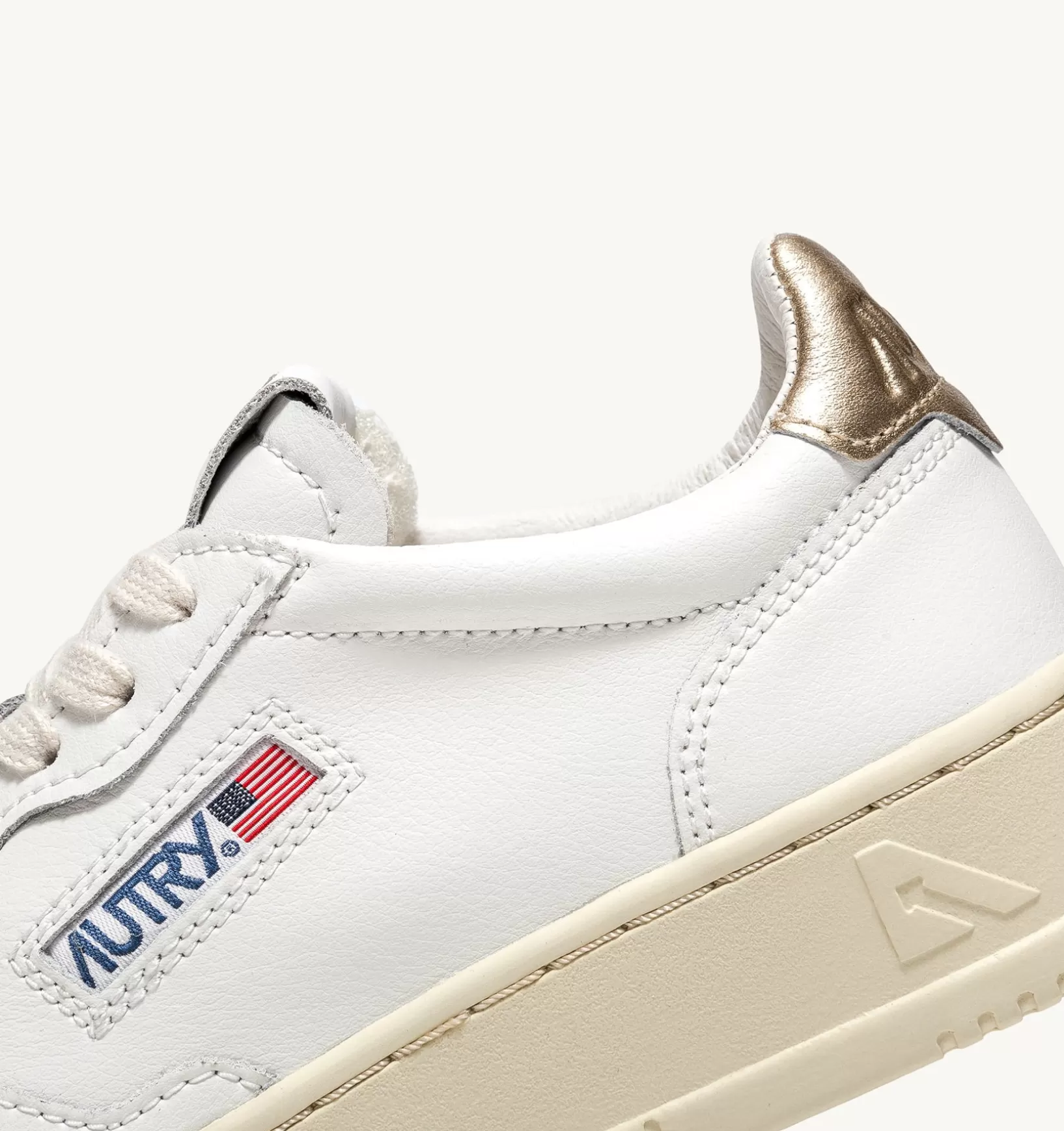 AUTRY Sneakers Medalist Low In Pelle Bianca E Oro^Donna Medalist