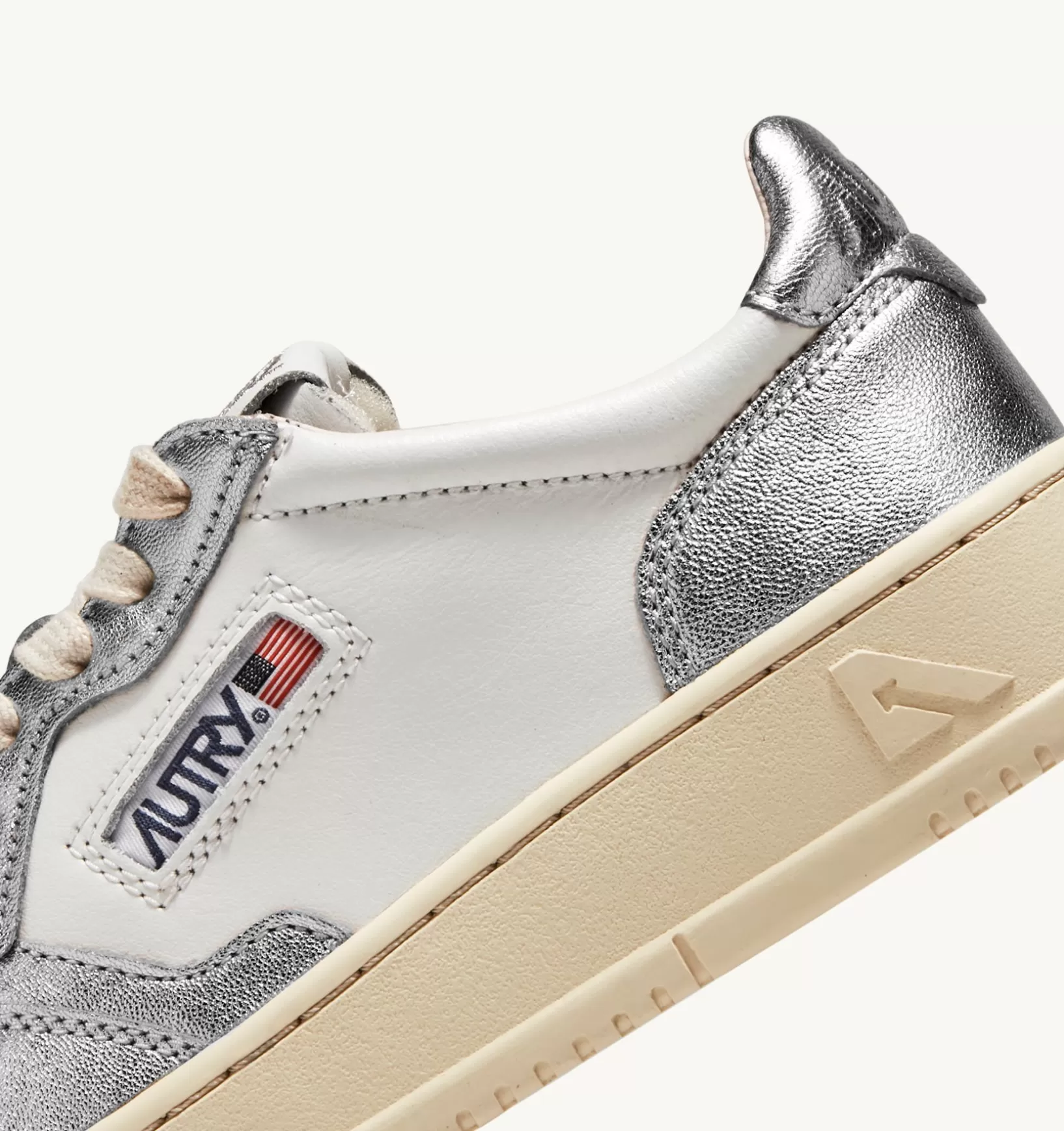 AUTRY Sneakers Medalist Low In Pelle Bicolor Bianco E Silver^Donna Medalist