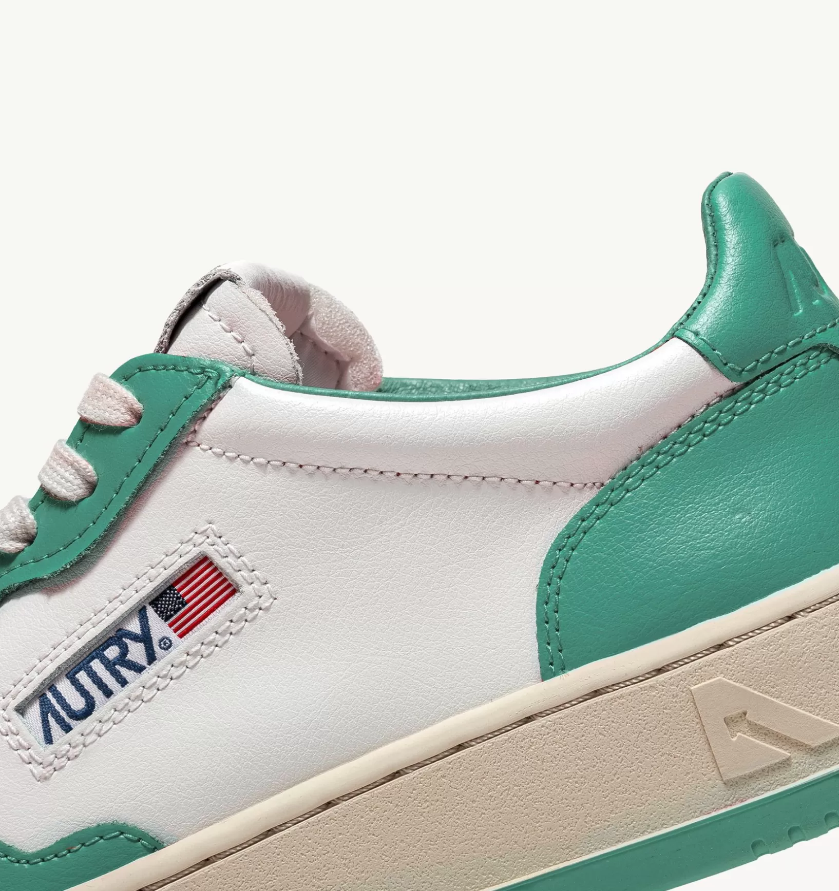 AUTRY Sneakers Medalist Low In Pelle Bicolore Bianca E Malachi^Uomo Medalist