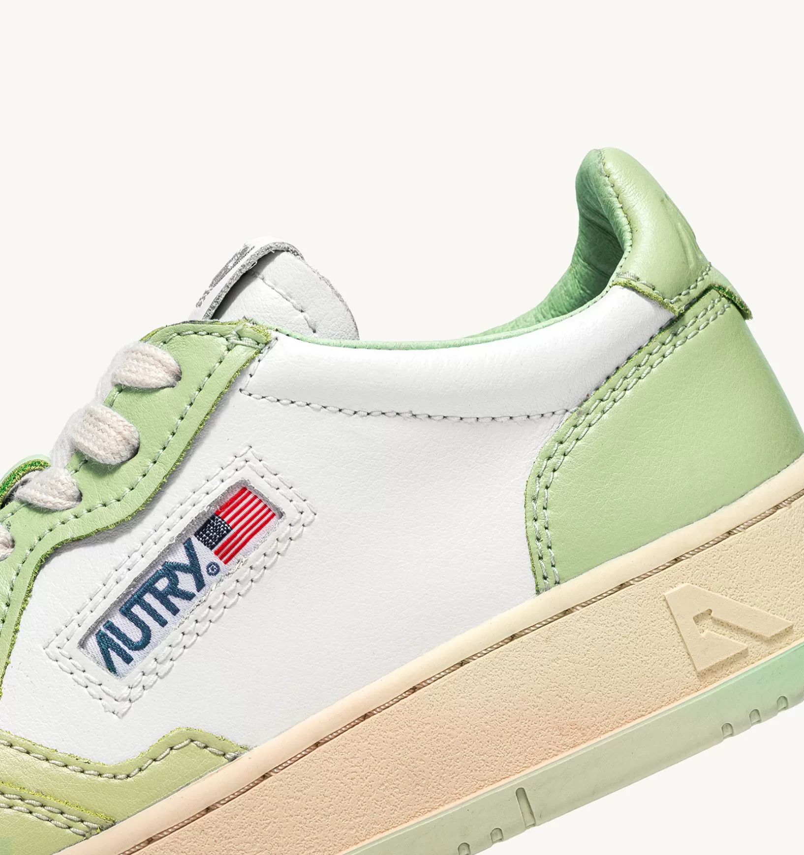 AUTRY Sneakers Medalist Low In Pelle Bicolore Nile Green^Uomo Medalist