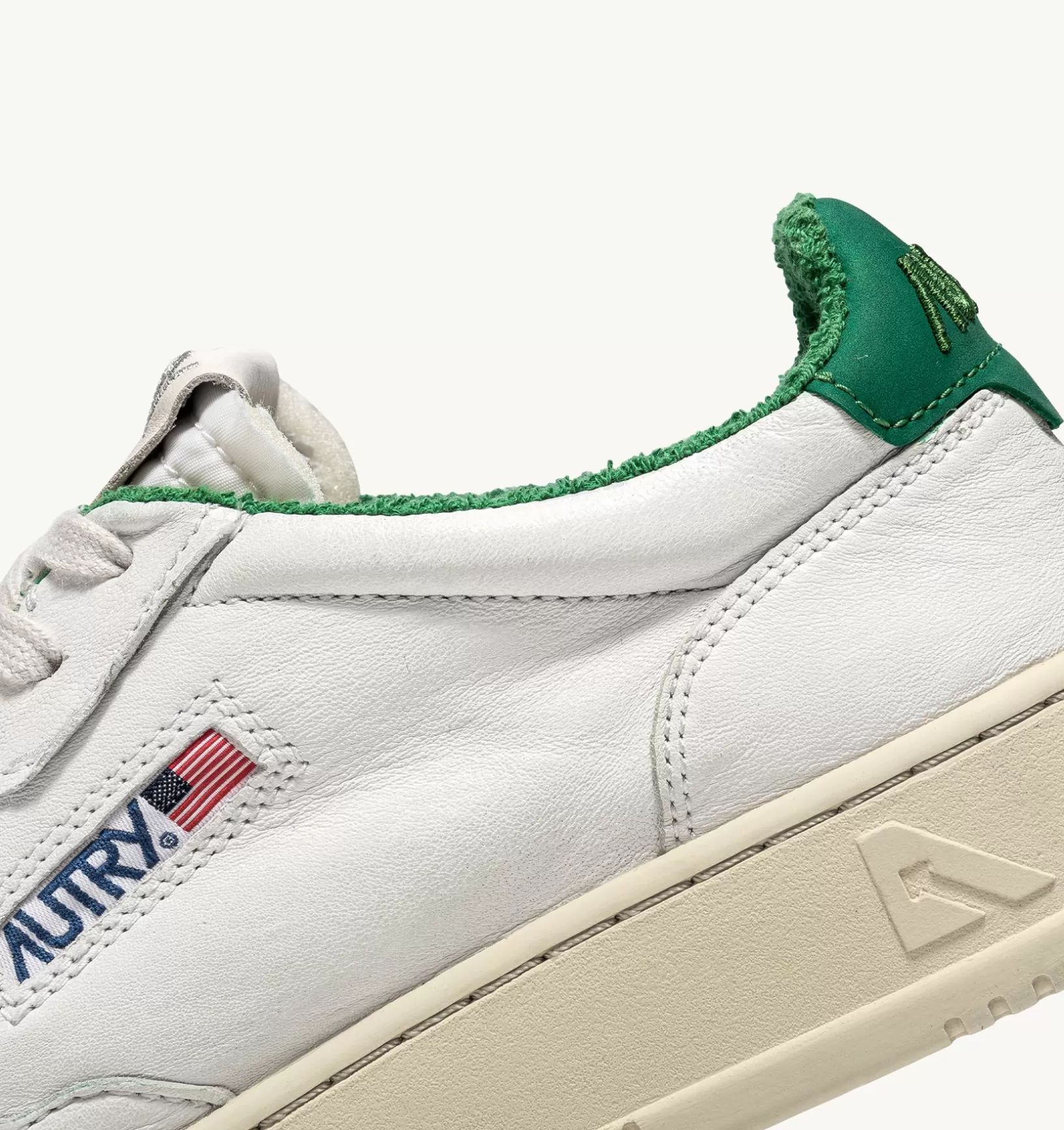 AUTRY Sneakers Medalist Low In Pelle Di Capra E Spugna Bianco Verde^Donna Medalist