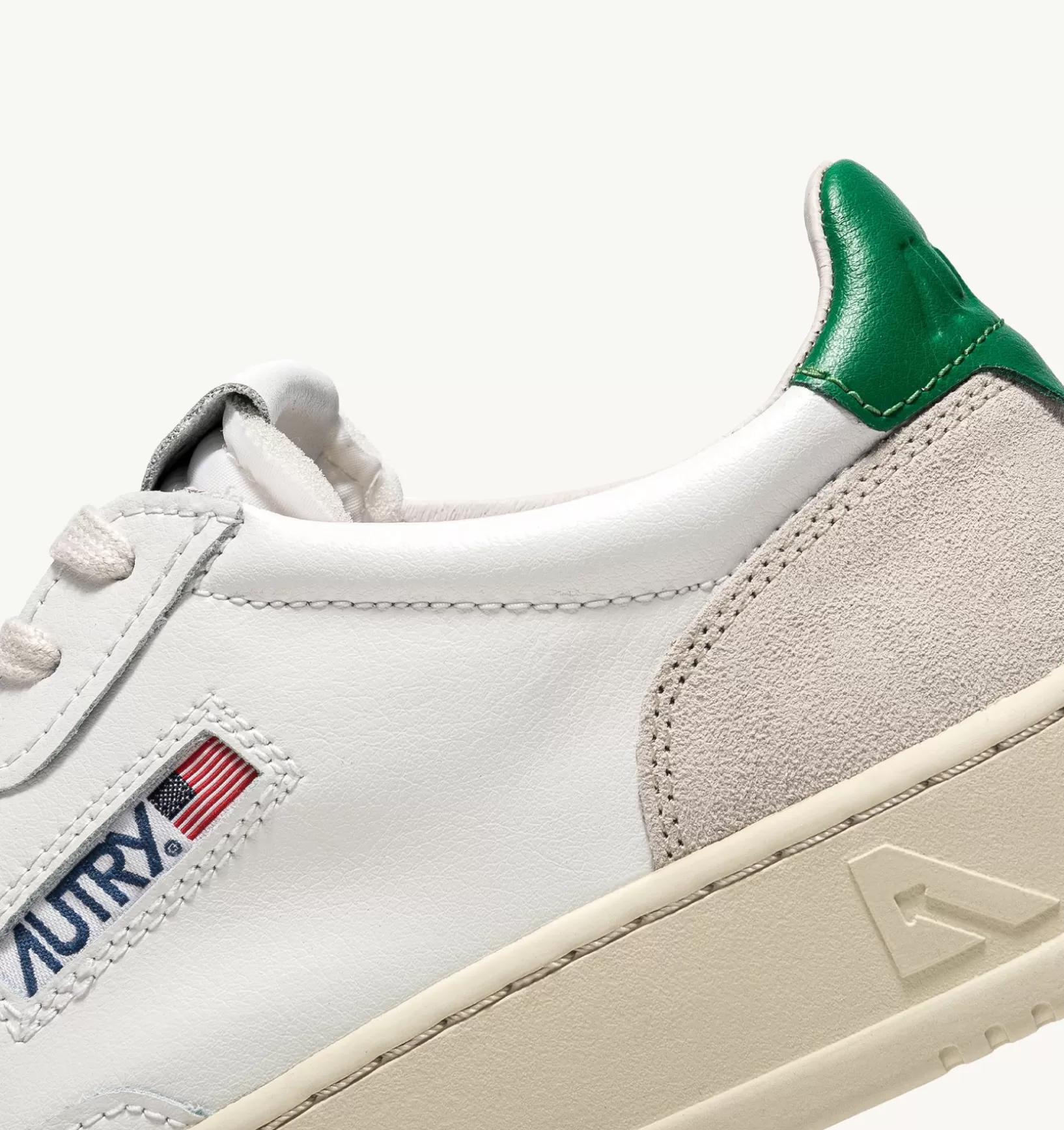 AUTRY Sneakers Medalist Low In Suede E Pelle Bianca E Amazon^Donna Medalist
