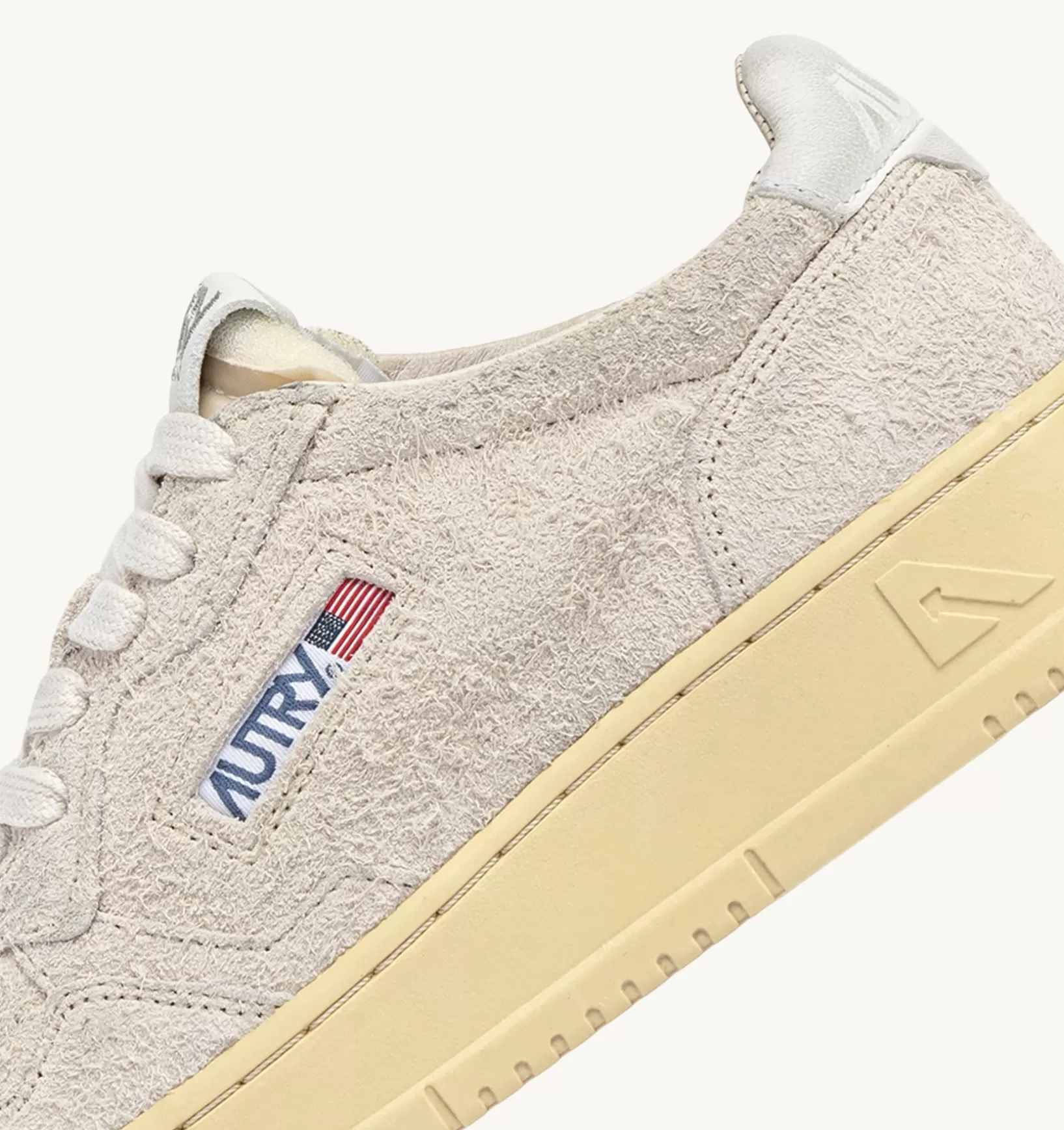 AUTRY Sneakers Medalist Low In Suede Effetto Hair Sand^Donna Medalist