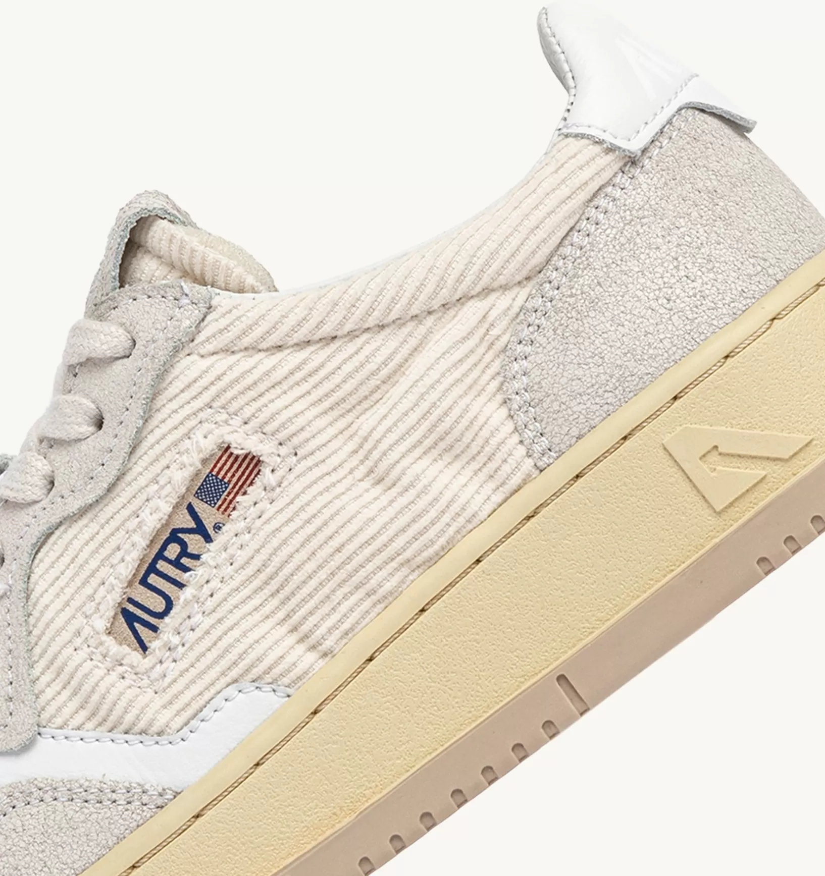 AUTRY Sneakers Medalist Low In Velluto A Costine E Suede Colore Avorio^Donna Medalist