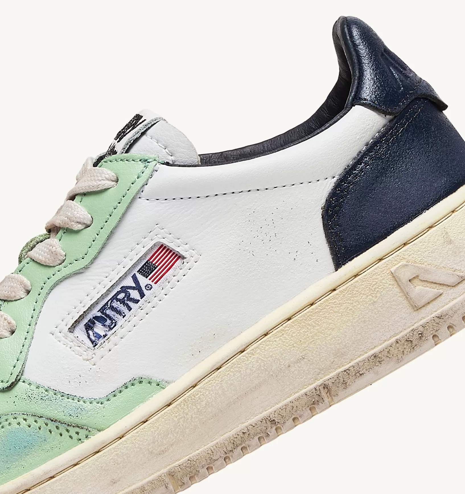 AUTRY Sneakers Medalist Low Super Vintage In Pelle Bianco Nile Blu^Uomo Super Vintage