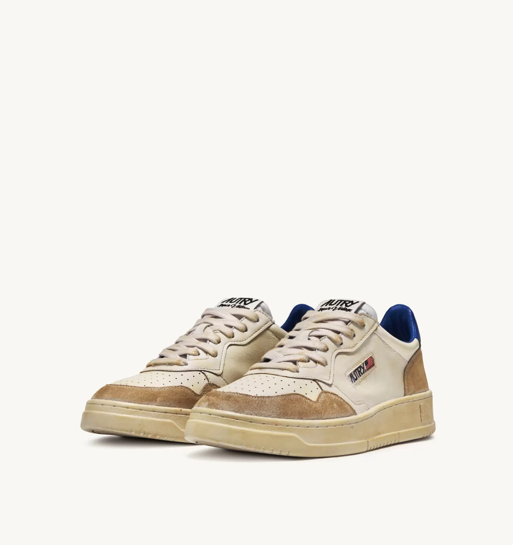 AUTRY Sneakers Medalist Low Super Vintage In Pelle Effeto Yellowing Colore Bianco E Blu^Uomo Super Vintage