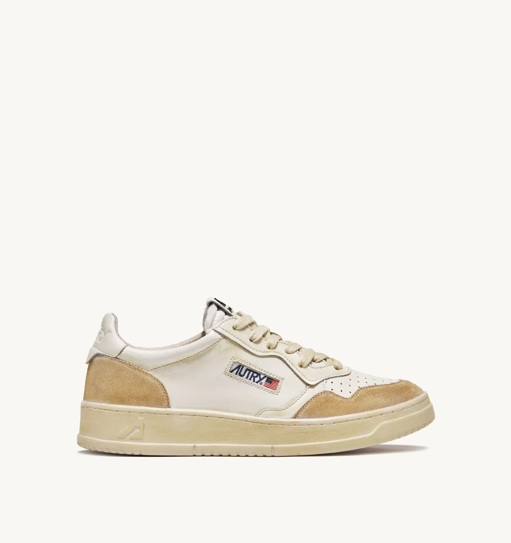 AUTRY Sneakers Medalist Low Super Vintage In Pelle Yellowing Bianco^Donna Super Vintage