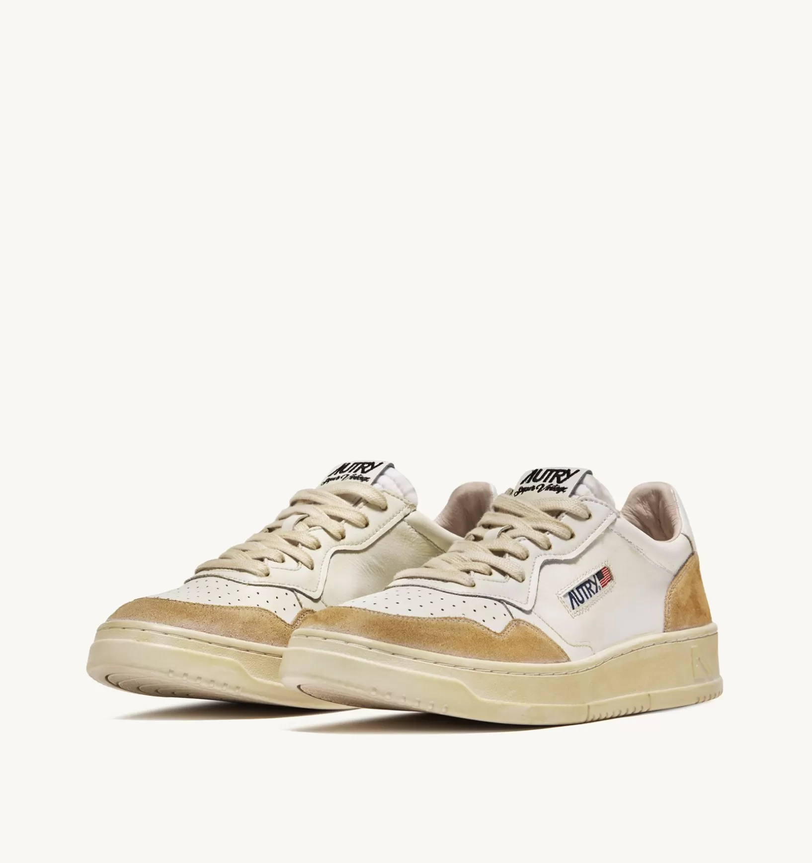 AUTRY Sneakers Medalist Low Super Vintage In Pelle Yellowing Bianco^Uomo Super Vintage